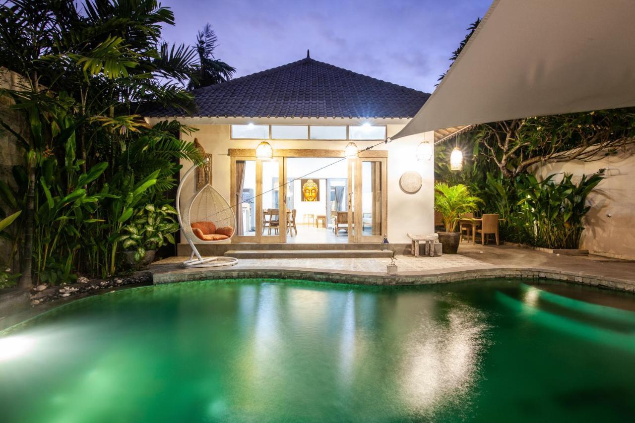 Ambermoon Villas เซมินยัค ภายนอก รูปภาพ