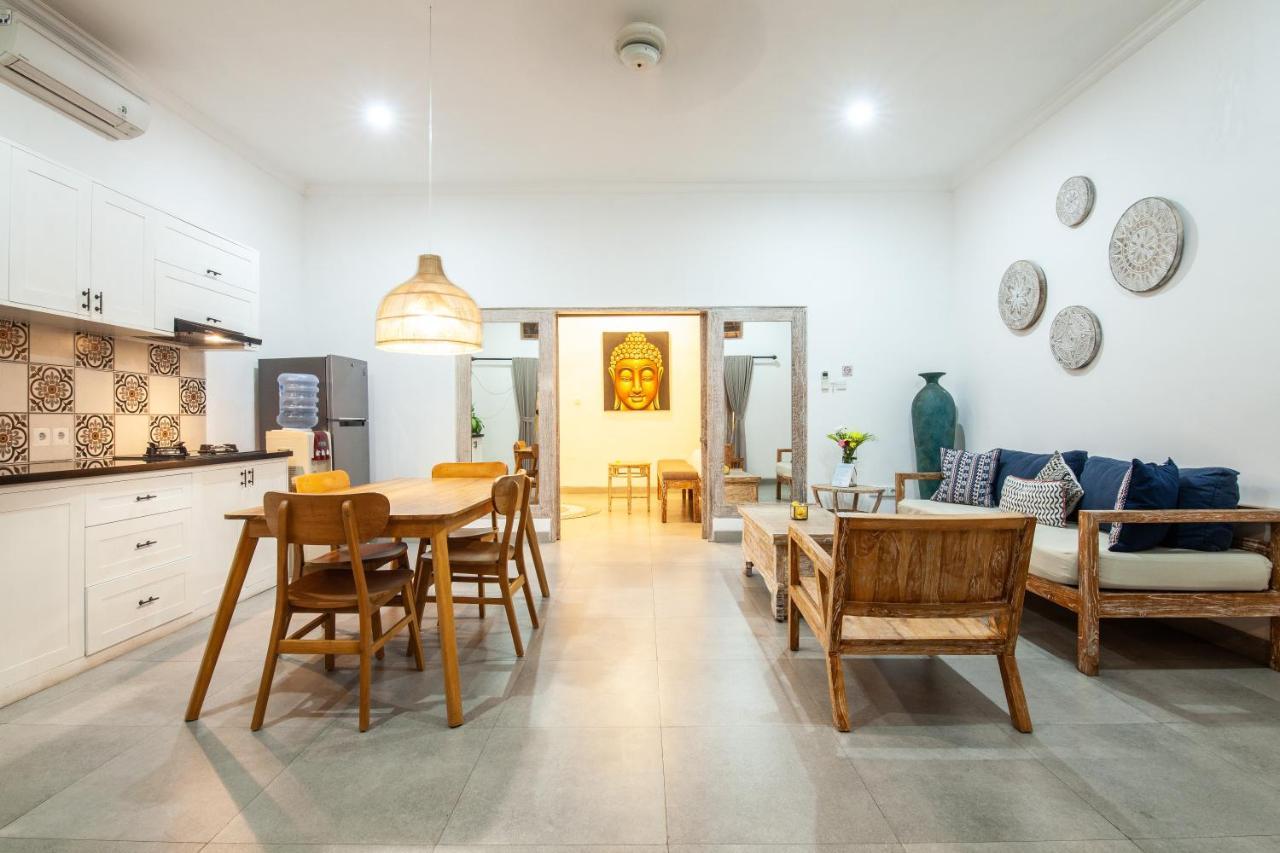 Ambermoon Villas เซมินยัค ภายนอก รูปภาพ