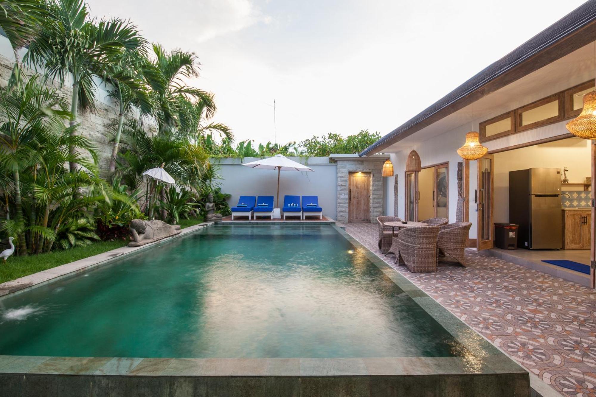 Ambermoon Villas เซมินยัค ภายนอก รูปภาพ